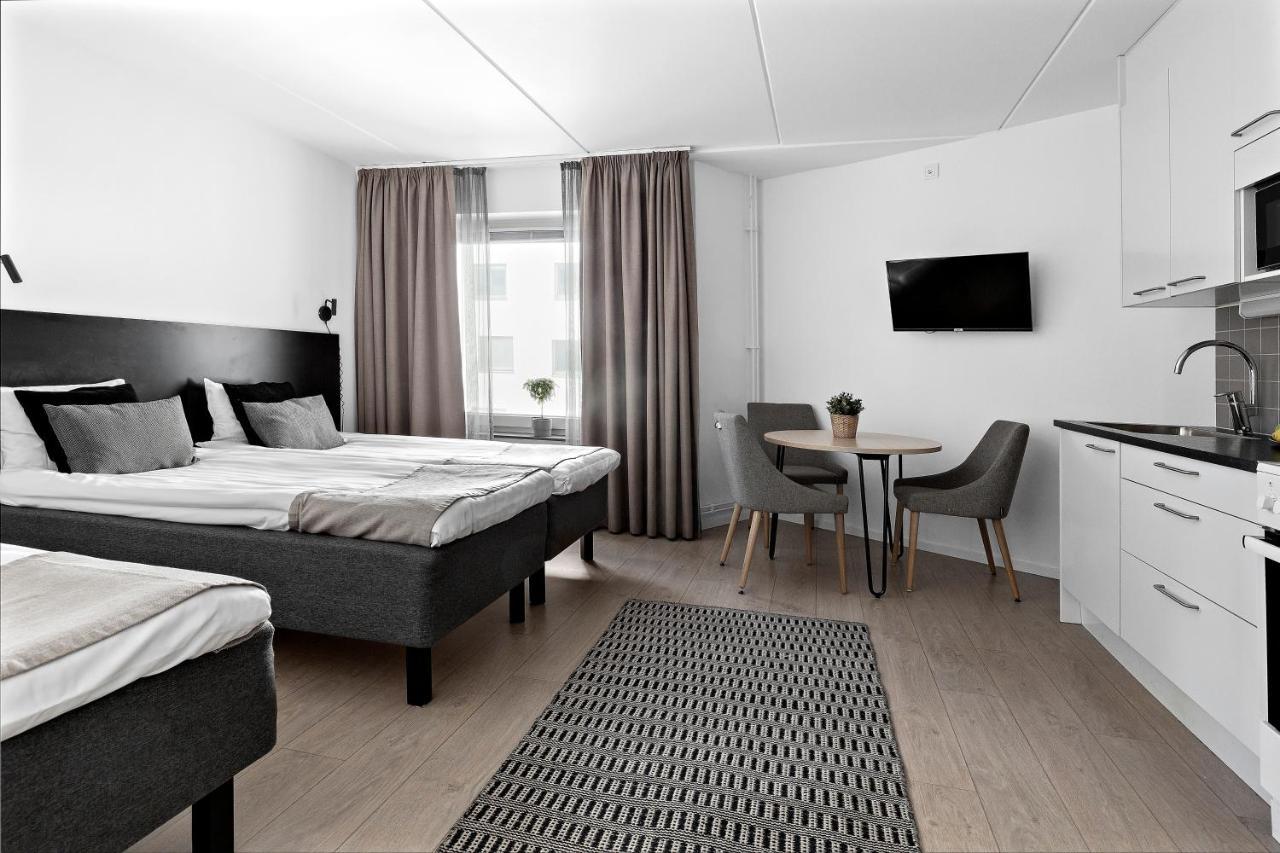 Forenom Hotel Flemingsberg - 10Min From Aelvsjoe Худинге Стая снимка