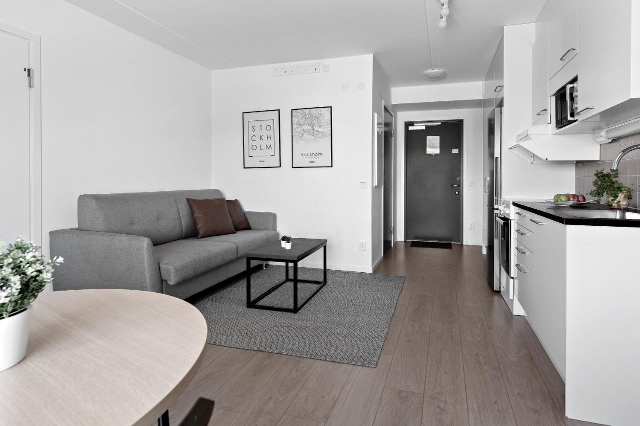 Forenom Hotel Flemingsberg - 10Min From Aelvsjoe Худинге Екстериор снимка