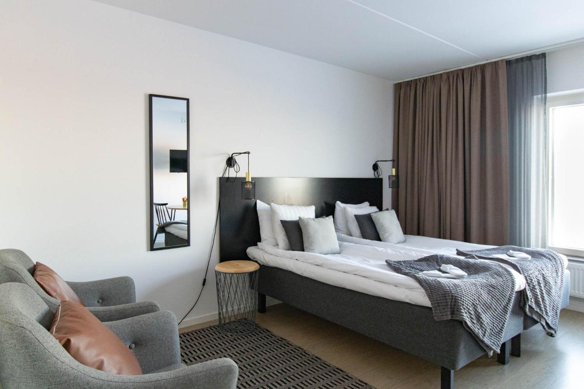 Forenom Hotel Flemingsberg - 10Min From Aelvsjoe Худинге Екстериор снимка
