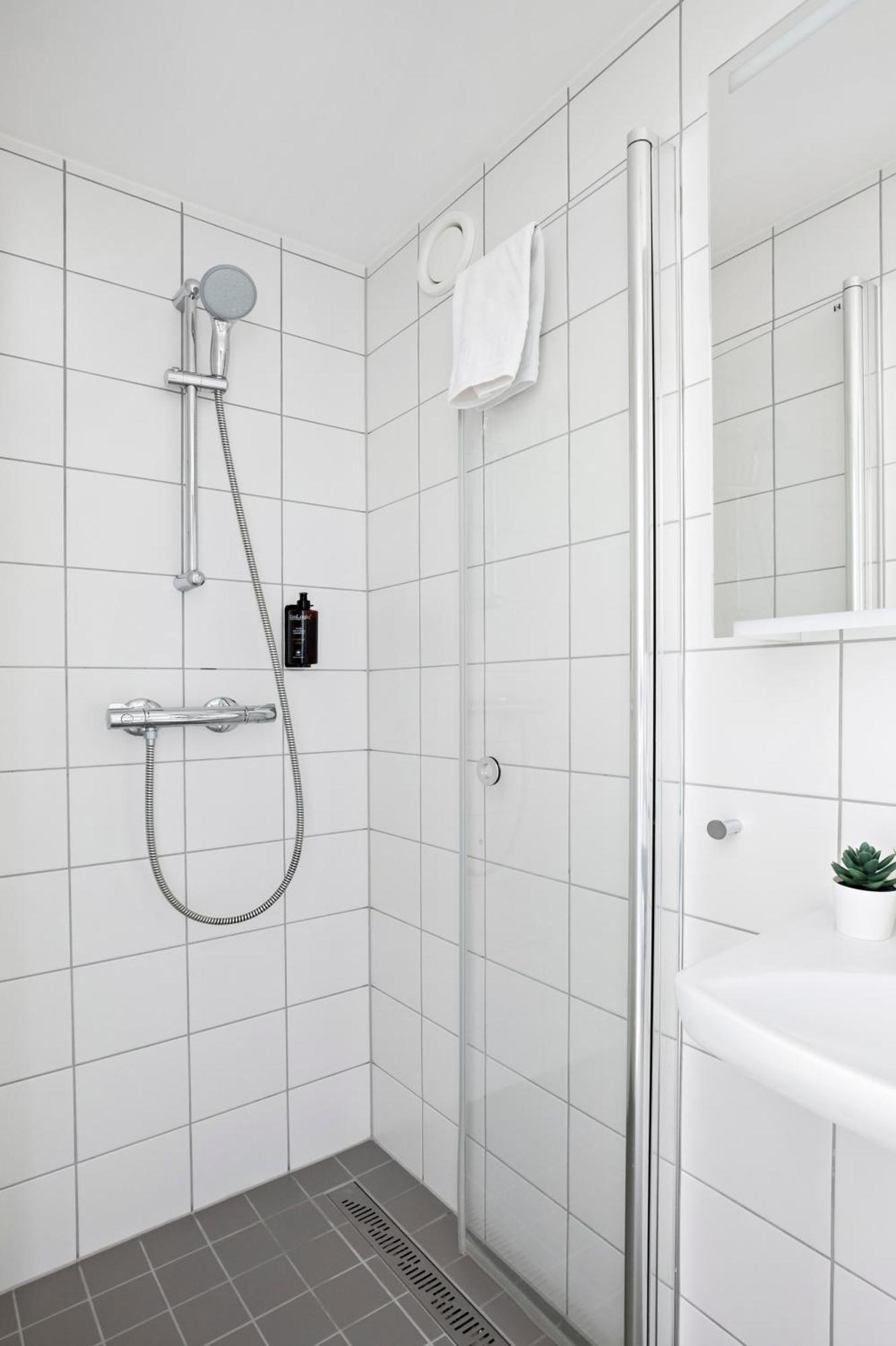 Forenom Hotel Flemingsberg - 10Min From Aelvsjoe Худинге Стая снимка