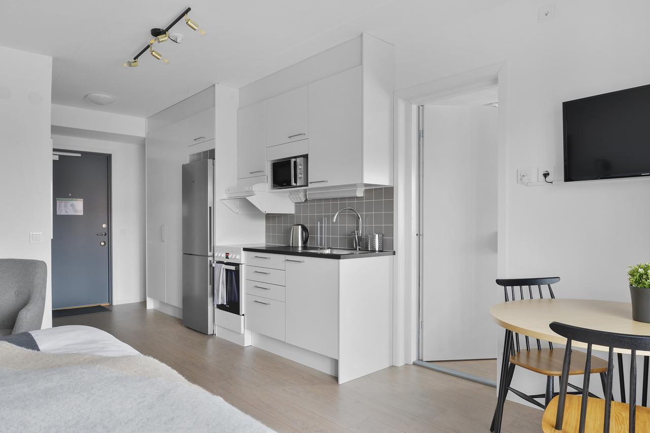 Forenom Hotel Flemingsberg - 10Min From Aelvsjoe Худинге Екстериор снимка
